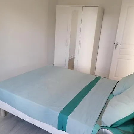 Sweet Host Проживание в семье