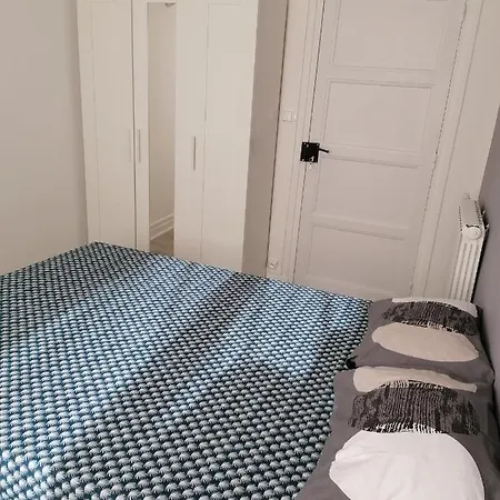 Sweet Host Проживание в семье